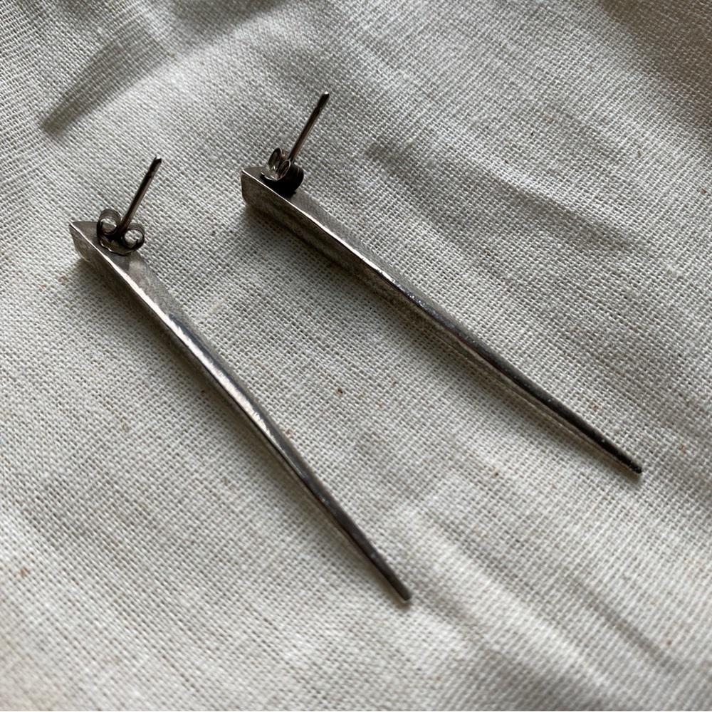 K/LLER COLLECTION STERLING SILVER TELSON SPIKE STUDS - Picture 3 of 4